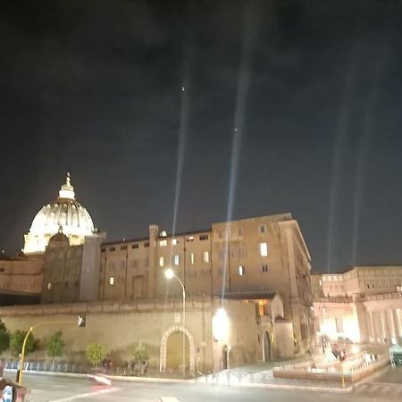 Le Mura Di San Pietro Rome Exterior photo